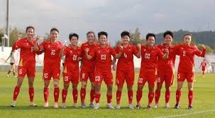 ＂贵州小伙陈治龙 挑战5.6世界巅峰难度李四光跳成功 全场沸腾了